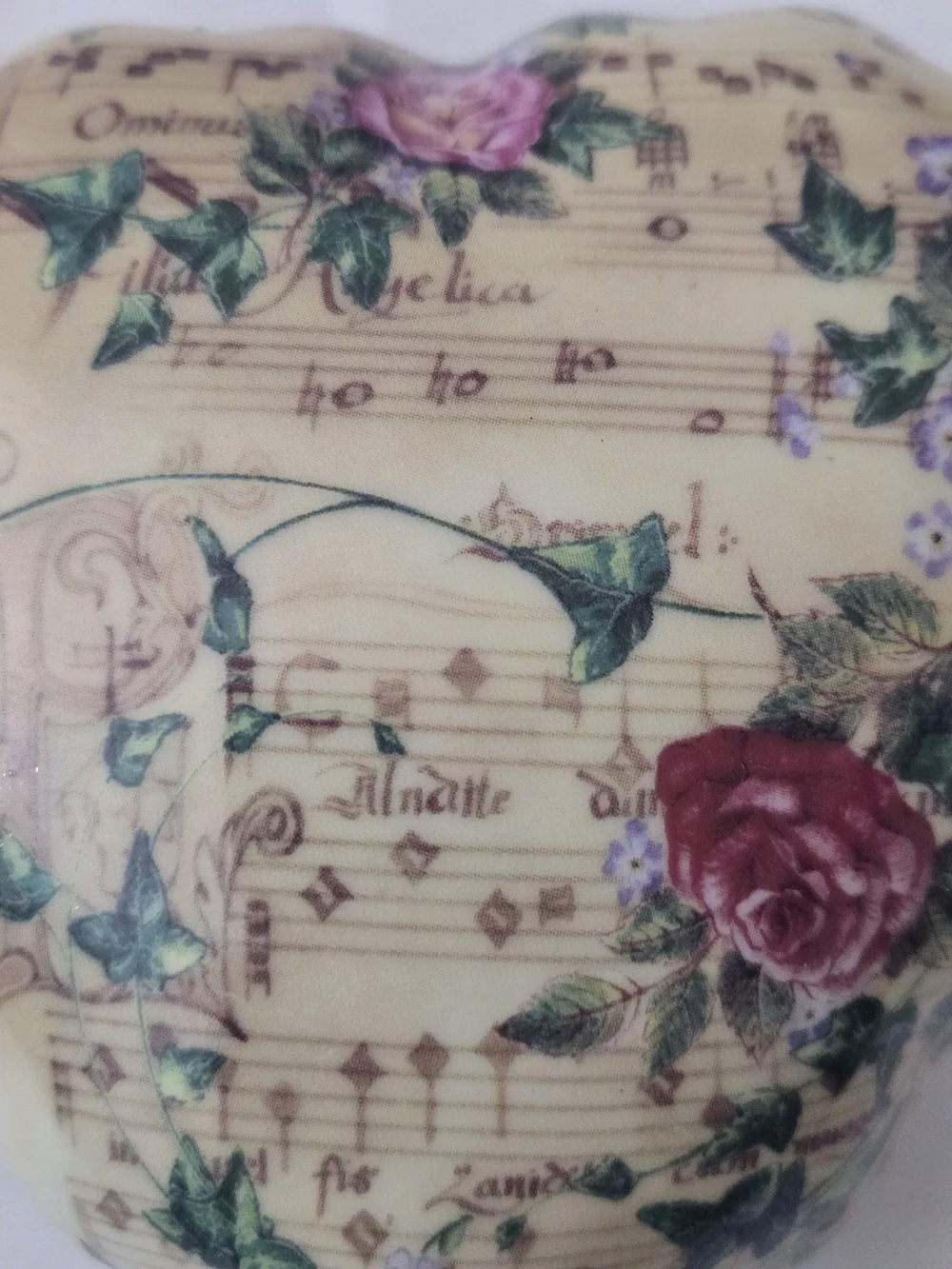 I Godinger Antique Reflections Heart Trinket Box Roses Music Floral Porcelain